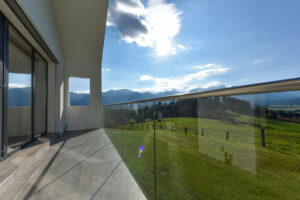 Tolle Balkonaussicht mit Alubalkongeländer Pure